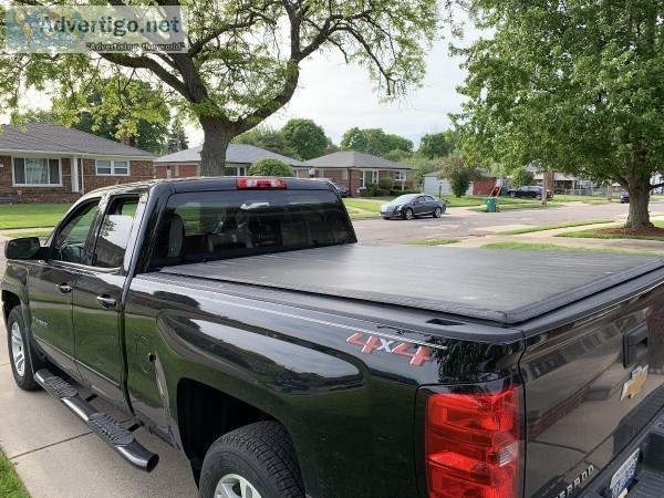 Tonneau Cover and Step boards for Chevy Silverado