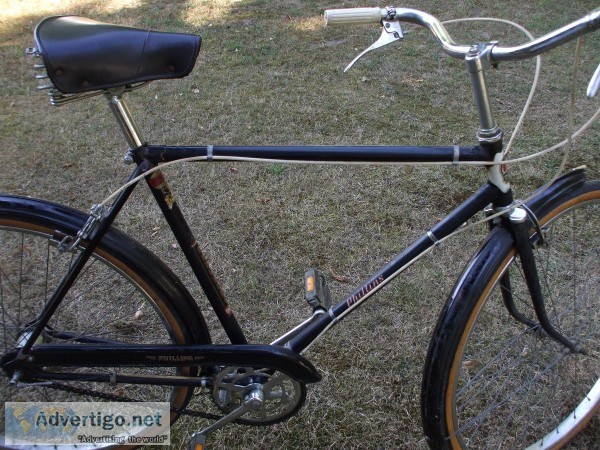 VINTAGE 1960s ENGLISH PHILLIPS BIKE