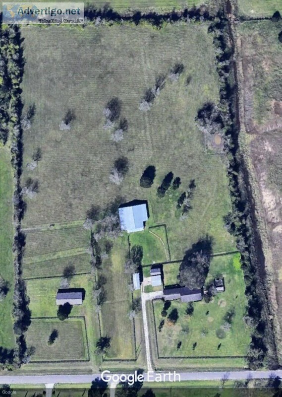 TWO Brick Homes on 11.2 Acres - ALVIN (Houston) TEXAS