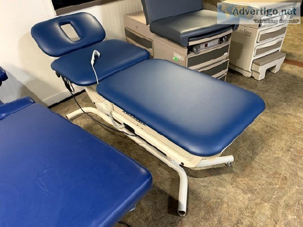 Chattanooga TRT30 Triton Physical Therapy Table