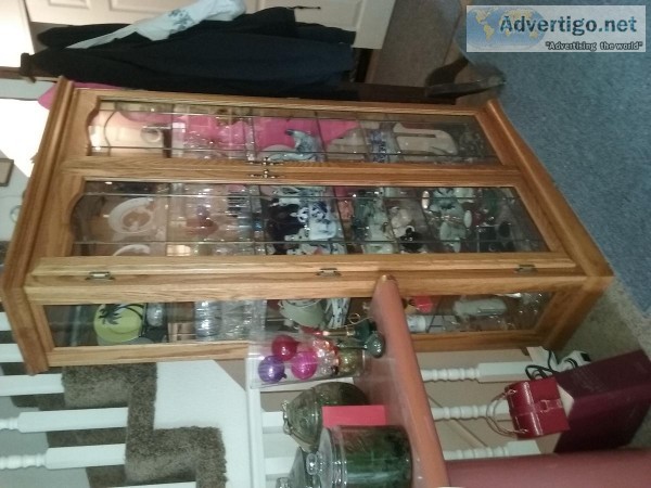 6  Curio cabinet