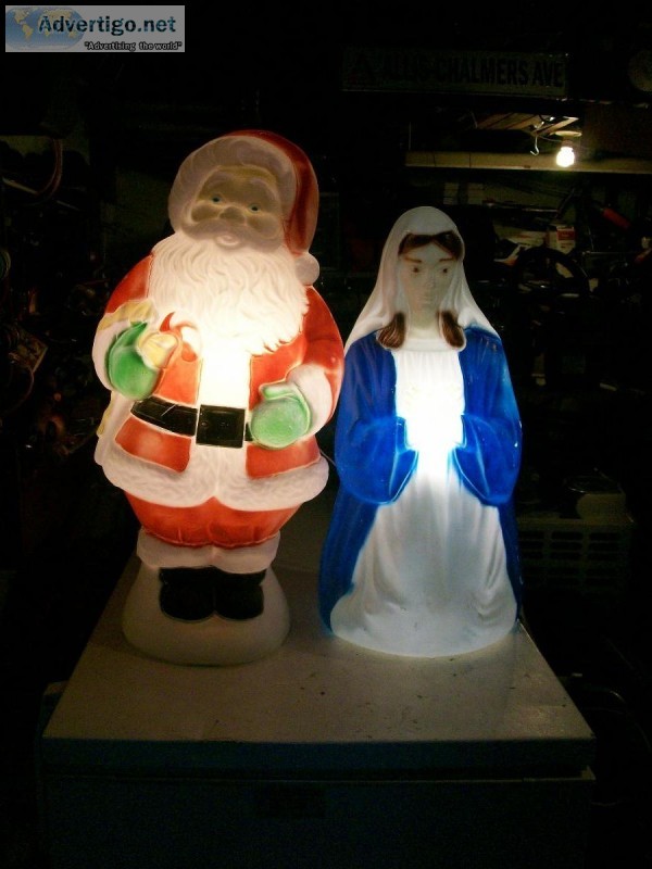 Blow molds Santa and Mary