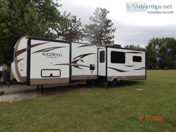 2017 Forest River Rockwood Signature Ultra Lite 8328BS For Sale 