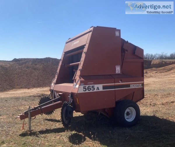 Hesston 565A Round Baler