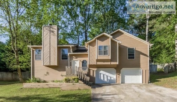 507 Hollow Ct Woodstock GA 30189