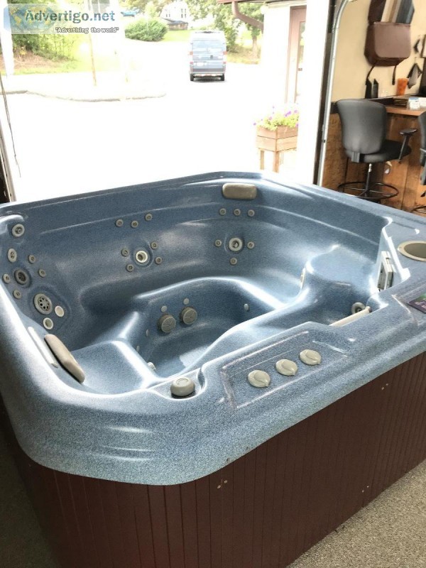 Image Hot Tub