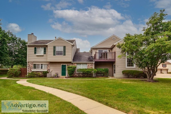 Gorgeous Townhome in Desirable Le Jardin Subdivision