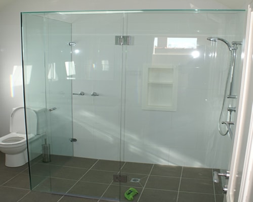 Glass and mirror works in dubai