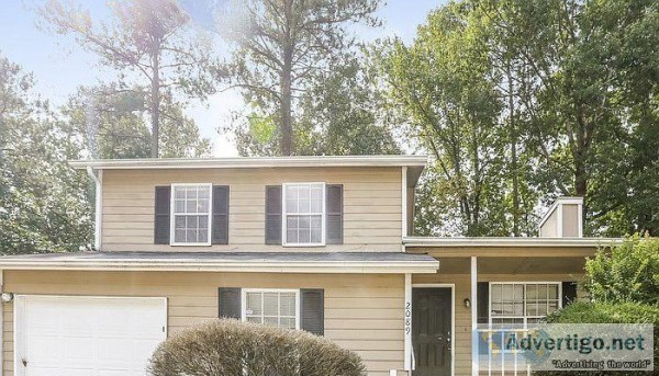 2089 Glenwood Downs Dr Decatur GA 30035