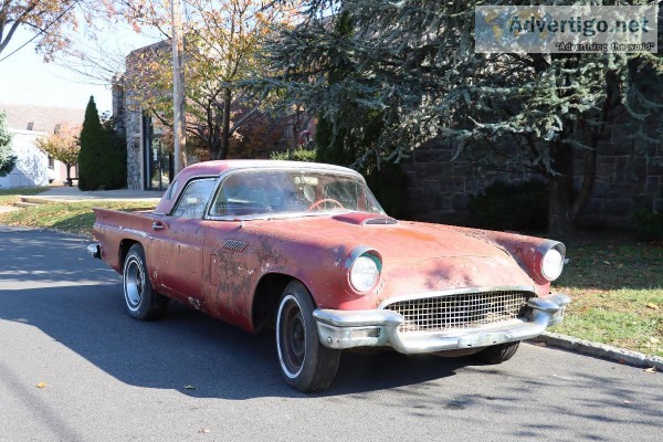 24066 1957 Ford Thunderbird