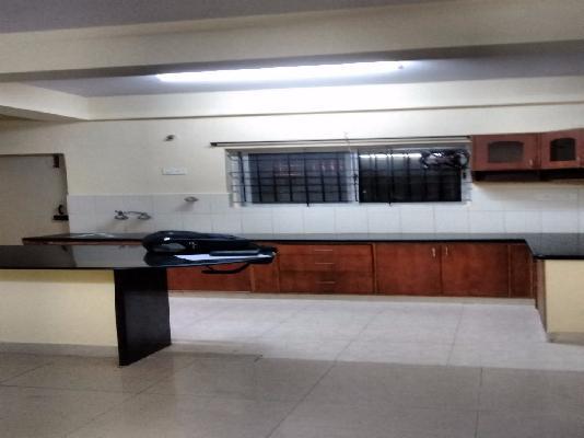 2BHK Apt on Bannerghatta Road near Honeywell for rent