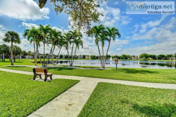 Remodeled 22 Ground Floor Condo in 55 Gated Community 179K