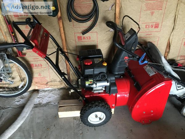 Electric start Yard Machine MTD 24in snowblower