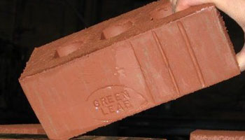 Advantages of green leaf bricks over traditional bricks