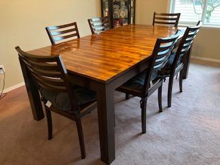 Dinning Room Table and 6 Chairs