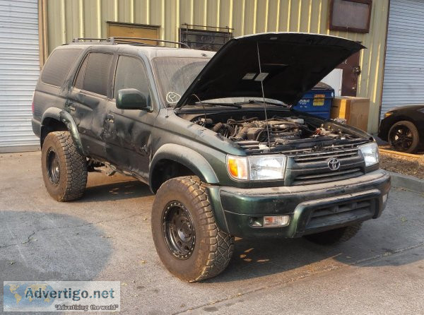 2001 Toyota 4runner 4WD- Right side damage