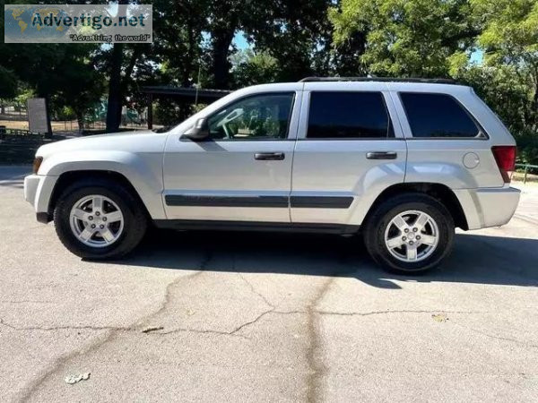 JEEP GRAND CHEROKEE LARADO SILVERGRAY CLEAN CONDITION KEITH (954