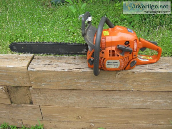 Excellent Condition &ndash Husquvarna 445 Chain Saw with Accesso