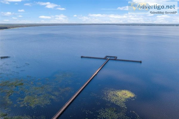 Live near in the Biggest fresh water pier in FL