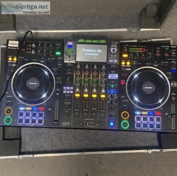 Pioneer DJ XDJ-XZ Professional 4-channel all-in-one