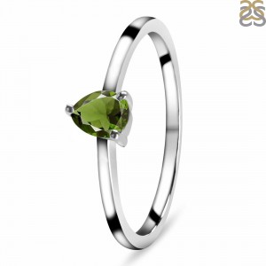 Beautiful moldavite gemstone jewelry affordable price at rananja