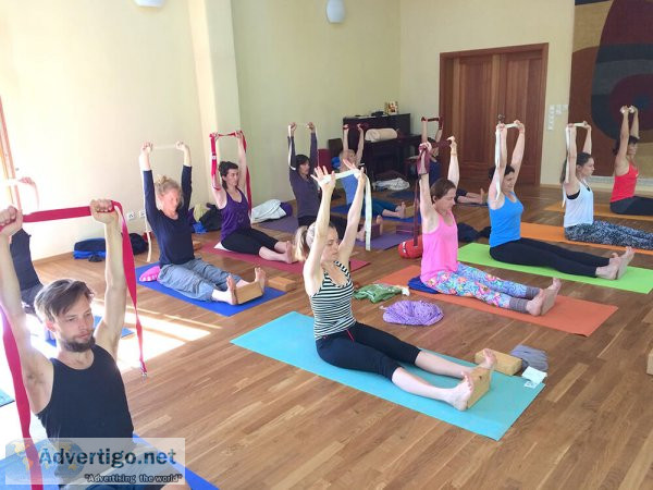 100 hour yoga teacher training in goa