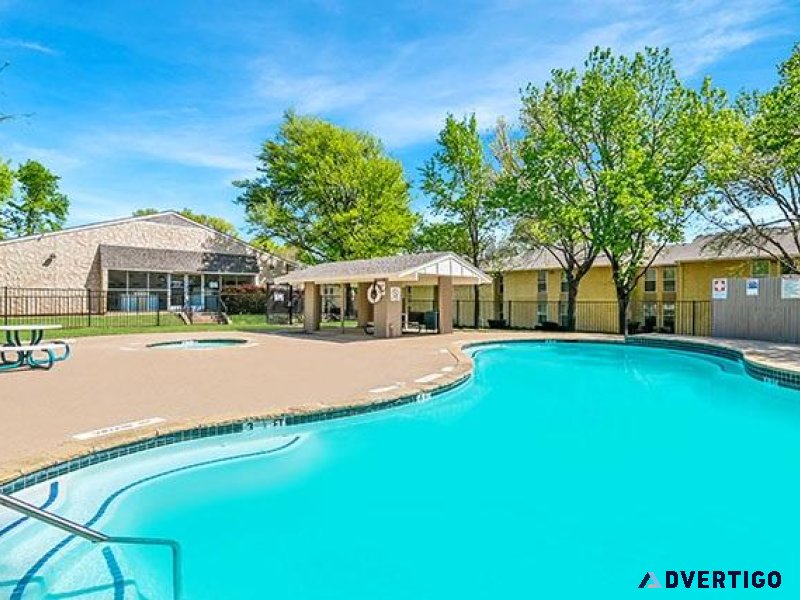 Euless 111390 690 sq ft wPool