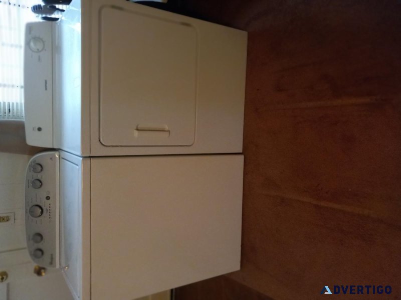 Whirlpool  washer and hotpoint dryer  white