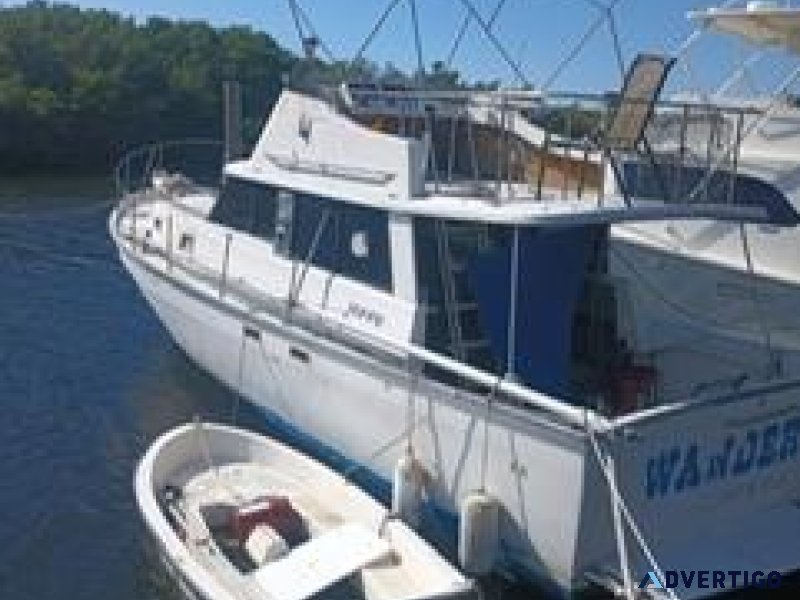 Mainship 34 Boat