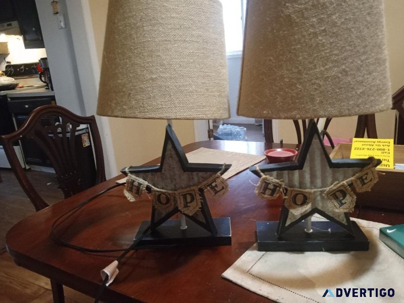 2 matching lamps