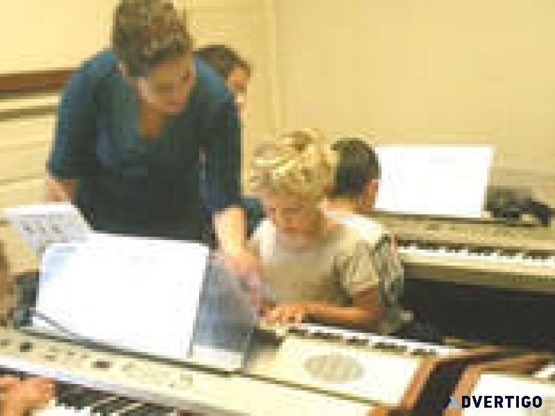 Choose your best beginner piano lesson at able music studio