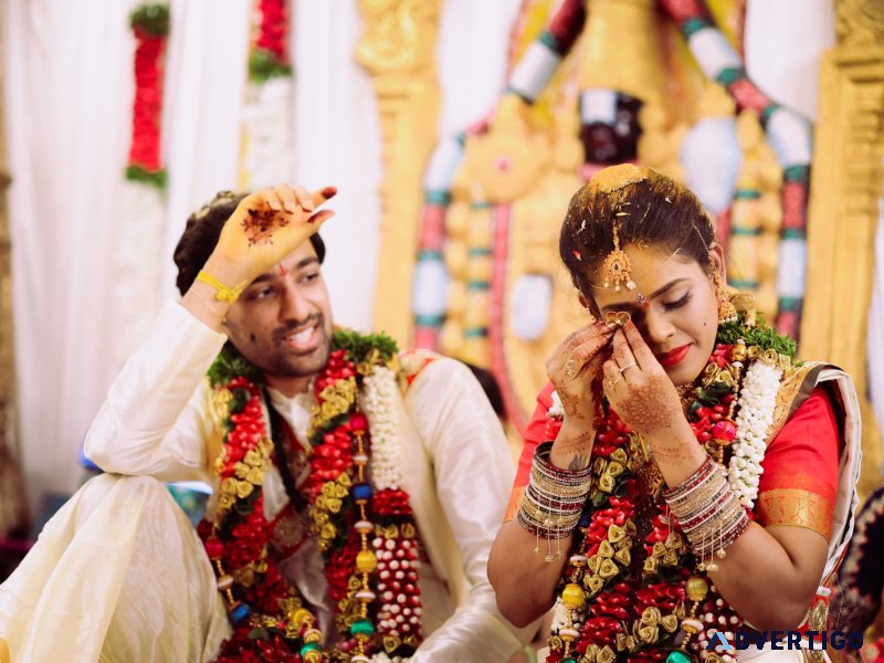 Candid wedding photographers in hyderabad