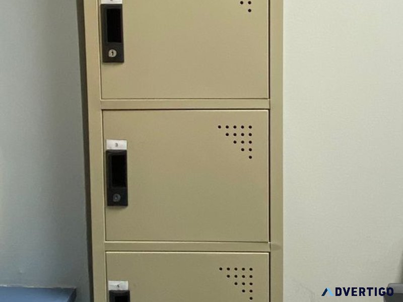 Office locker with 6 sections and keys