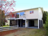 Salmon Arm - Totally Renovated 4 Bdrms Close to Beach