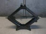 Scissor Car jack &quotHeavy Duty" Emergency Jack (Chicago)