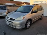 2004 Toyota Sienna LE