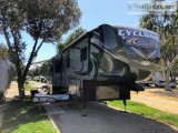 By Owner 2014 44 ft. Cyclone HD 4000 w3 slides