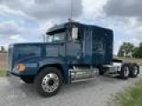 2000 Freightliner FLD120 Semi Tractor