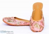 Carry On The Indian Tradition Of Style With Punjabi Juttis Onlin