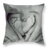 CUSTOMIZE THROW PILLOWS