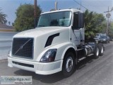 2011 VOLVO VNL -- DAY CAB HEAVY HAUL