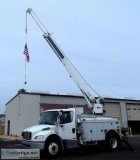 2007 FREIGHTLINER 42FT CRANE TRUCK