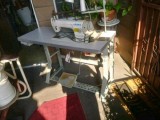 INDUSTRIAL SEWING MACHINE FOR TRADE