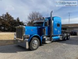 2014 Peterbilt 389 Semi Tractor