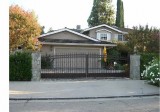 Manual Driveway Gates Installer in Los Angeles