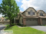 TOWNHOME FOR SALE   ARLINGTON HEIGHTS  2 BEDROOMS 