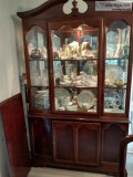 Thomasville Style Dinning TableChairsand China Cabinet