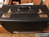 BLACK LEATHER BRIEFCASE