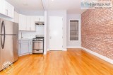 2200 3bedroom Natural Light Modern Stainless Steel Kitchen Apart