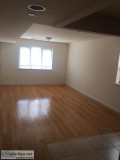 (ID1389516) Spacious 3 Bedroom 2 Full Bath 2nd Floor For Rent